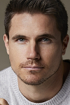 Robbie Amell