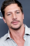 Simon Rex